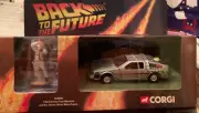 1:36 Corgi CC05501 Back To The Future DeLorean DMC 12 with Doc Brown MIB