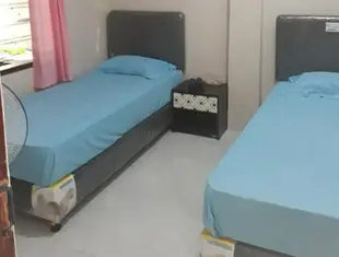 外南夢的1臥室公寓 - 12平方公尺/0間專用衛浴Twin-Bed Room with Fan at Kebalenan Banyuwangi