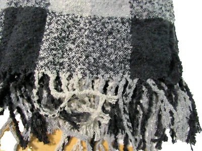 Woolrich Cozy Poncho Lightweight Travel Black/White Plaid new (NWT) Blanket Wrap