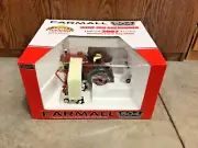 1/16 Farmall 504 tractor & 468 cultivator 2007 Summer Toy Show Tractor
