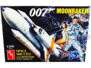 SKILL 2 MODEL KIT SPACE SHUTTLE BOOSTERS MOONRAKER JAMES BOND 1/200 AMT AMT1208