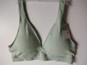 PRIMARK CARE SZ MEDIUM SAGE NO WIRE REMOVABLE PADS PULL-OVER BRA NWT.