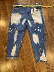 Blue BooHoo Plus Saskia Splatter Mom Jeans Size 18 (554)