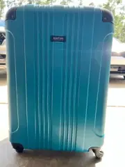 Kenneth Cole Reaction Hardsided Carry-On Luggage