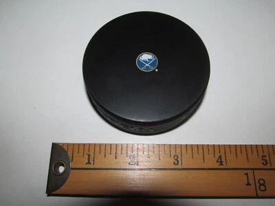 * 1 RARE HOCKEY PUCK BUFFALO SABRES NHL OLYMEL BENNY VICEROY *