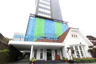 特布大飯店Grand Tebu Hotel