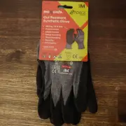 Maxisafe Ultra C5 Synthetic Cut Resistant Gloves - Medium Size