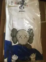 Uniqlo x Kaws Gone Tee Large