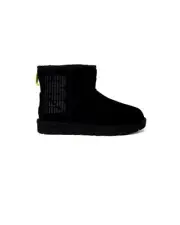Ugg Classic Mini II Boots Bar Graphic Style Women Black