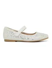 [Clarks] Aurora II Shoes in White