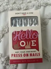 Hello love press on nails don’t have a cow 1987 New animal print short square