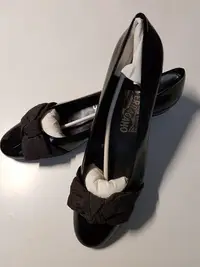 在飛比找Yahoo!奇摩拍賣優惠-新品 Salvatore Ferragamo  Ballet