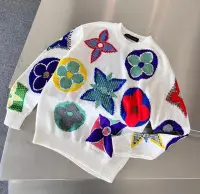在飛比找Yahoo!奇摩拍賣優惠-LV 花卉毛衣 好美 經典logo全在衣服上了 永遠經典之款