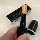 New in box MARC JACOBS Accomplice Concealer & Touch-Up Stick in shade 23 Light