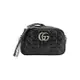 Gucci GG Marmont 绗縫銀鏈小號斜背包-24cm(447632-黑)