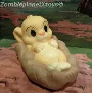 BABY SIMBA DISNEY FRIENDS VINYL FIGURE THE LION KING