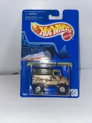 1991 HOT WHEELS MERCEDES-BENZ UNIMOG COLLECTOR #239 MODEL #4643