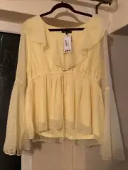 BOOHOO POLKA DOT LACE LEMON BLOUSE WITH FRILL COLLAR SIZE 20 BNWT