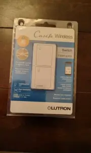 LUTRON CASETA WIRELESS SWITCH PD-5ANS-WH-R WHITE LIGHTING FAN BRAND NEW