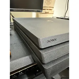 SONY PS4 PRO 1TB 主機