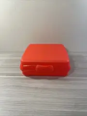Tupperware Sandwich Keeper Papaya Red New!