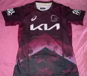 Brisbane BRONCOS NRL 2024 Camo Training Jersey *Small* QLD Seller