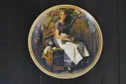 "DREAMING IN THE ATTIC" 1982 Collector Plate Norman Rockwell - Excellent