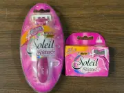 Bic Soleil Shimmer Flexiblades Refillable Razor With Extra Cartridges.