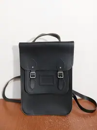 在飛比找Yahoo!奇摩拍賣優惠-英國 The Cambridge Satchel Compa