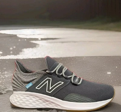 Men's New Balance Running Fresh Foam Roav Tee Shirt - Grey