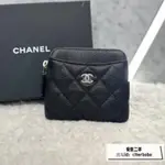 精品二手 CHANEL 香奈兒 22B 黑色 荔枝紋牛皮 金扣 4卡 方形 拉鏈零錢包 卡包 鑰匙包 AP2061