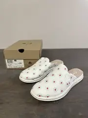 Women’s Cloudsteppers By Clark’s Breeze Shore Floral Print Mules New Size 8.5