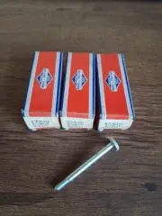 (3) NOS OEM Genuine Briggs & Stratton Engine Air Cleaner Bolts. Part 93330