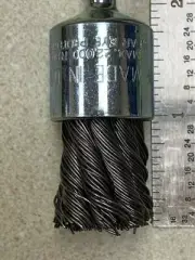3/4" WIRE END BRUSH .020 WIRE KNOTTED CARBON STEEL W/ 1/4" SHANK- USA BNH620