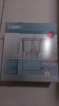 在飛比找Yahoo!奇摩拍賣優惠-全新品，BWT Mg濾水壺，2.6L，鎂離子健康濾水壺