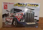 AMT Tyrone Malone's Super Boss Custom Kenworth Diesel Truck Model Kit