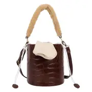 Autumn Women Bucket Tote Retro Pu Leather Handbag Fashion Plush Handle Shoulder Bag Popular Simple Female Daily Bag