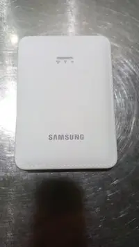 在飛比找Yahoo!奇摩拍賣優惠-【Samsung】輕薄皮革質感 三星 SM-V101F LT