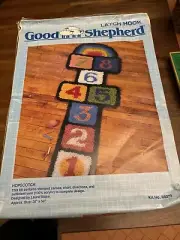 Vtg 1989 Good Sheperd latch Hook Rug Kit #86079 Hopscotch Multi Color 22.5"x57"*