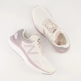 New Balance 紐巴倫 Fresh Foam 680v7 慢跑鞋 女款 寬楦 奶油粉／湖水綠 W680RP7