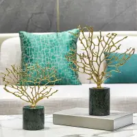 在飛比找樂天市場購物網優惠-美式現代簡約銅制金色珊瑚擺件 樣板間客廳墨綠大理石工藝品裝飾