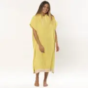 Sisstrevolution Playa Hooded Towel Womens in Pina - Size OSFA -Yellow
