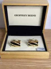 Geoffrey Beene Gold Tone Cuff Links In Original Box Engravable For Gifting