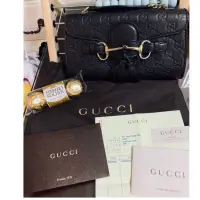 在飛比找蝦皮購物優惠-二手精品👉GUCCI HANDBAGS 手拿包 鏈包 肩背手