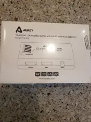 Aukey V1.4 HDMI 1X4 Amplifier Splitter with full 3D and 4Kx2k (340mhZ)