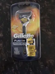 Gillette Fusion Proshield Flexball Razor