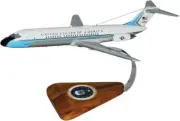 USAF Air Force Two Douglas VC-9 Skytrain VIP Desk Top Model 1/100 SC Airplane