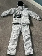 NEW ARTIC QUEEN KID SIZE XXL SNOWSUIT & GOGGLES