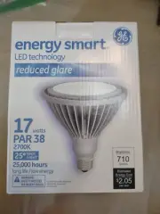 GE LED17P38S927/25 63104 LED PAR38 BULB, 17W, 2700K, 25° FLOOD, 710 LUMENS NIB