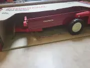 ERTL Blueprint Replica 1:16 Scale Spreader #170-7941